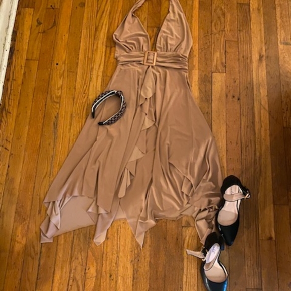 A pretty tan summer dress!!! - Picture 4 of 5